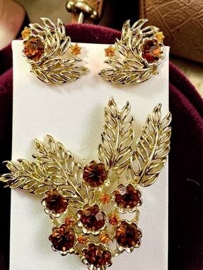 Coro Vintage Gold-Tone Cluster Brooch and Clip Earrings
